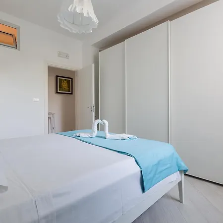 La Bella Villa